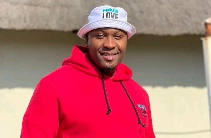 Xolani Maphanga known as Mr X is not the right host for this show

Retweet if you agree 
#Sizokthola #Sizokuthola