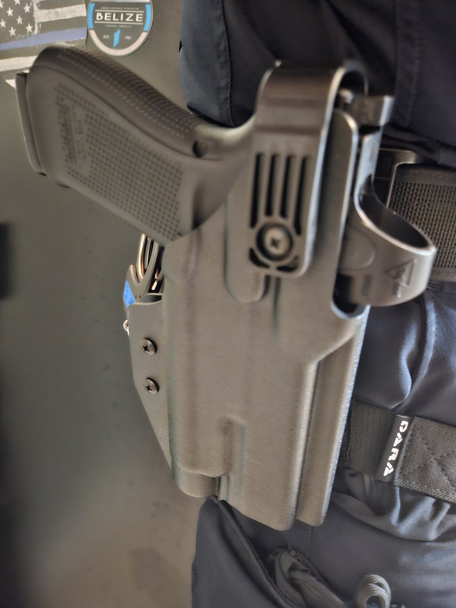 Professor_357 (@prof_357) on Twitter photo Big thanks to <a href="/Daraholsters/">Dara Holsters</a> for making a holster that actually fits a Glock 21 with an SRO & a light! Big thanks to <a href="/Daraholsters/">Dara Holsters</a> for making a holster that actually fits a Glock 21 with an SRO & a light!