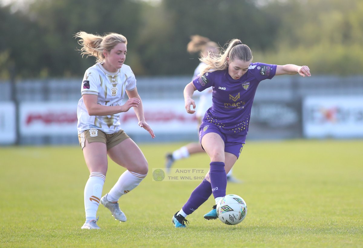 Some extra @WexfordFCWomen pics from yesterday's @LoiWomen match in Ferrycarrig Pk Vs Shels. 📸 @fitzer_andy