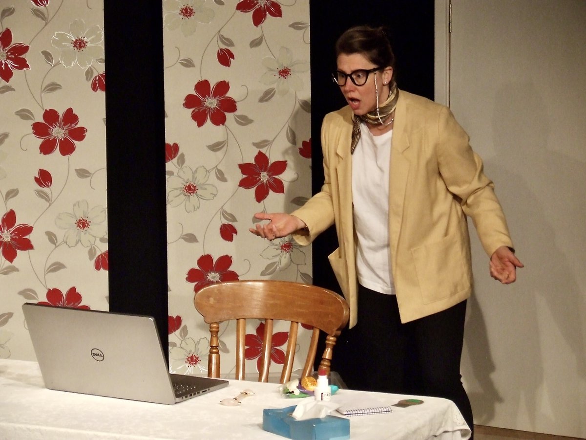 'Corona Daze is a very apt term for how we all felt in March 2020 and this neat, witty play recalls it accurately in all its surreal awfulness' 
Susan Elkin • April 20, 2024 #audiencereview #londontheatre #comedy 

🎟️tinyurl.com/yuv6yexd 🗓️19-25 May 
📍@TheHenChickens