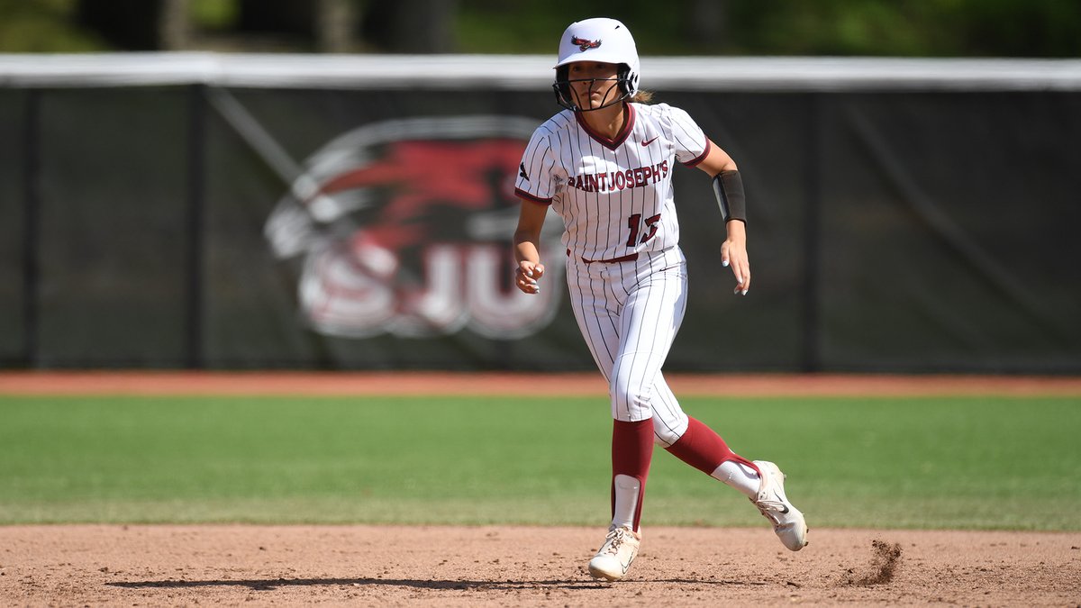 Recap: Saint Joseph's battled Loyola Chicago to the final out of Sunday's series finale, but the Ramblers held off the Hawks, 4-2, at SJU Softball Field. #THWND sjuhawks.com/news/2024/4/28…