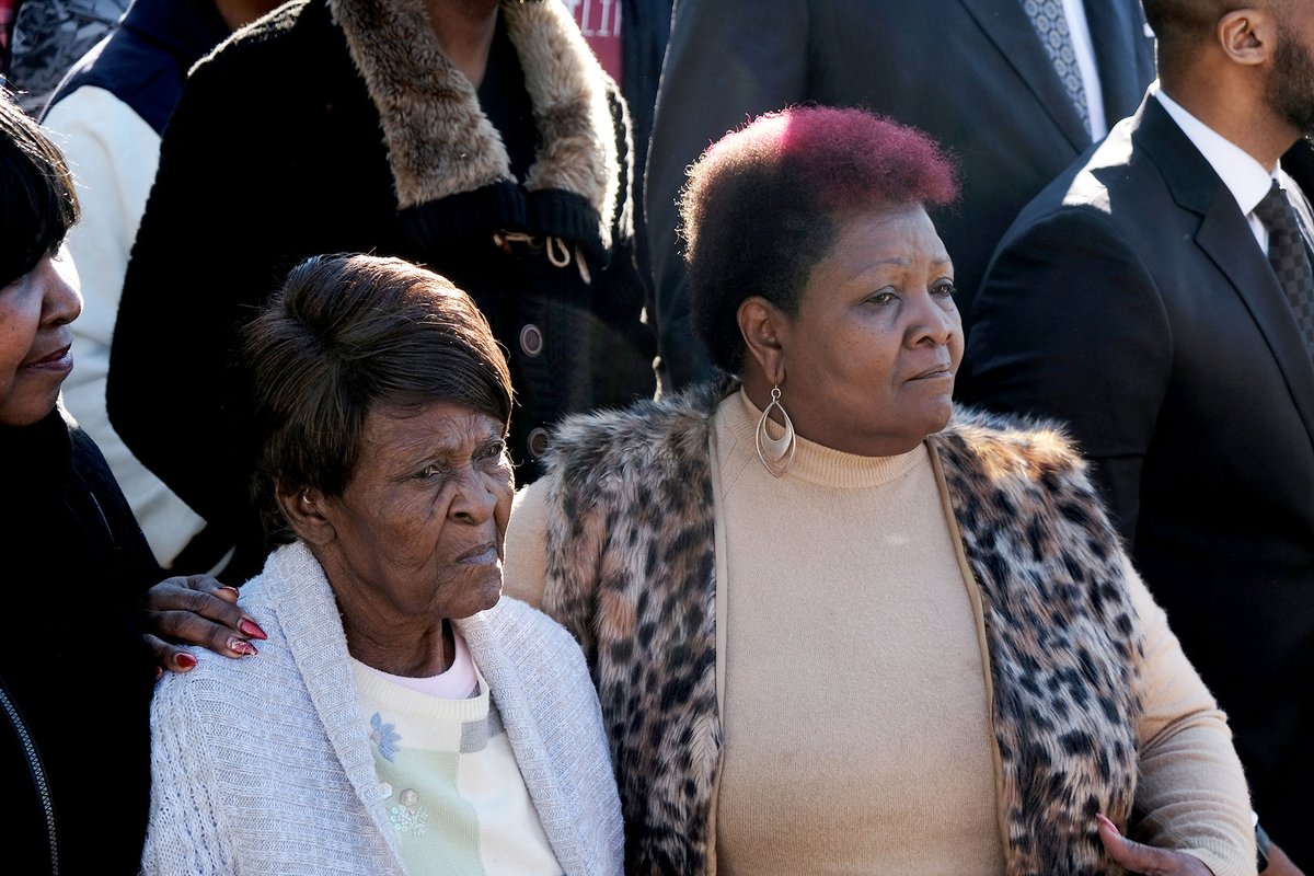 A woman who sued Mississippi’s capital city over the death of her brother has decided to reject a settlement after officials publicly disclosed how much the city would pay his survivors, her attorney said Wednesday. mississippifreepress.org/41639/george-r…