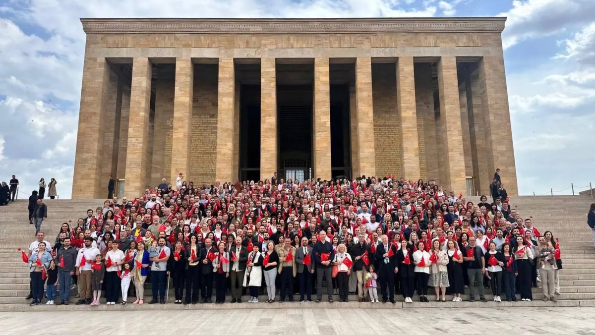 Ata'mızın huzurundaydık🇹🇷

#GEAAramaKurtarma #GEA #Arama #Kurtarma #Ekoloji #İnsaniYardım #Ankara #Anıtkabir #ziyaret #MustafaKemalAtatürk