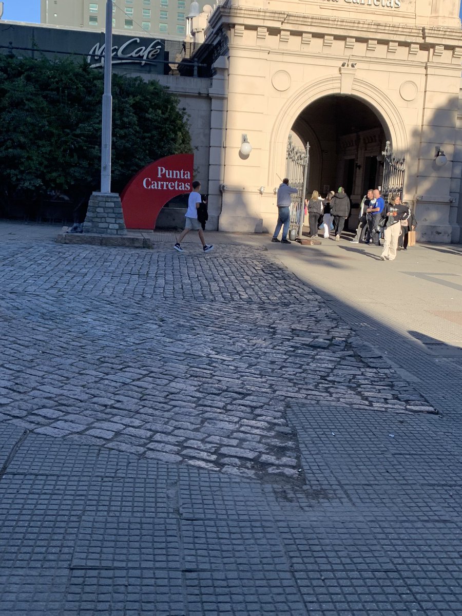 ya llegue gurices donde estan? no se iban a pelear?