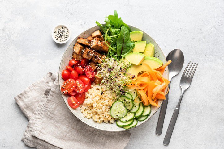 Build a better #bowl. Creating a meal w/ #nutrition you need is easier than ever w/ delicious bowls that save you calories & money! Follow 6 steps by #CooperClinic Nutrition to reach your recommended servings of vegetables, fruit, protein & whole grains: bit.ly/BuildBetterBow…