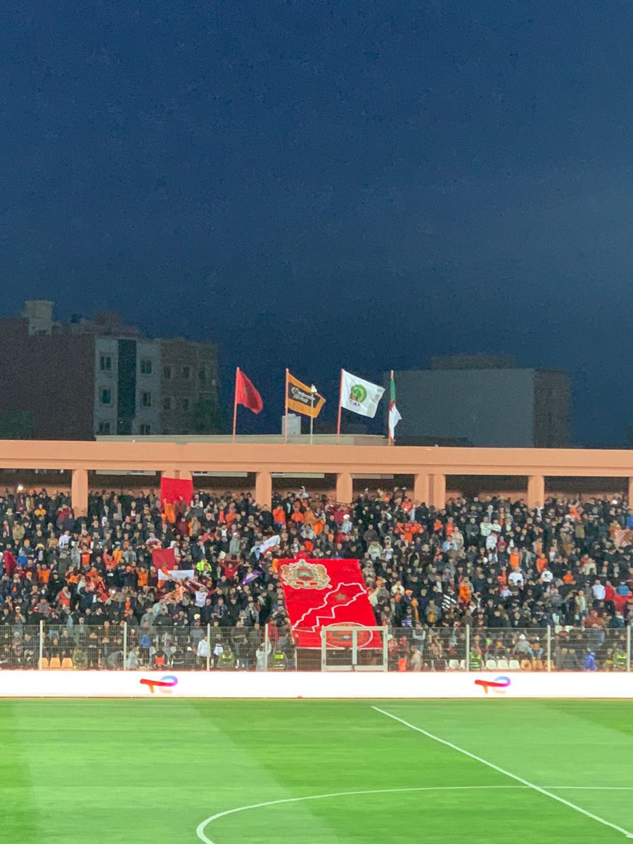 🚨De fortes décisions de la CAF à venir suite à l’entêtement et le refus catégorique des algériens de l’USM Alger 🇩🇿 de livrer le match retour de la demi-finale Coupe CAF contre les marocains de la RS Berkane 🇲🇦. 

#DimarBerkane 
#evrardfulgeraledubenin 🇧🇯 #DestinationMorocco2025…