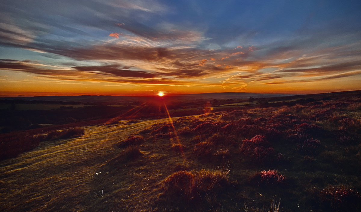 Nos da gyfeillion oll…diwedd perffaith i’r penwythnos👌🏼😃 Nos da my friends…perfect end to the weekend👌🏼😃