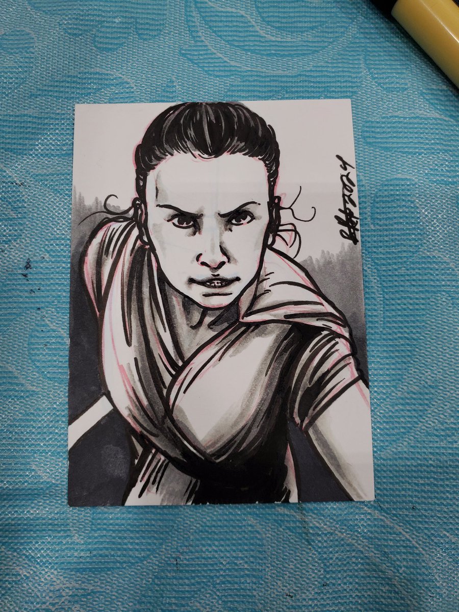 Closing out the day with a Rey sketch card
#starwars #reyskywalker