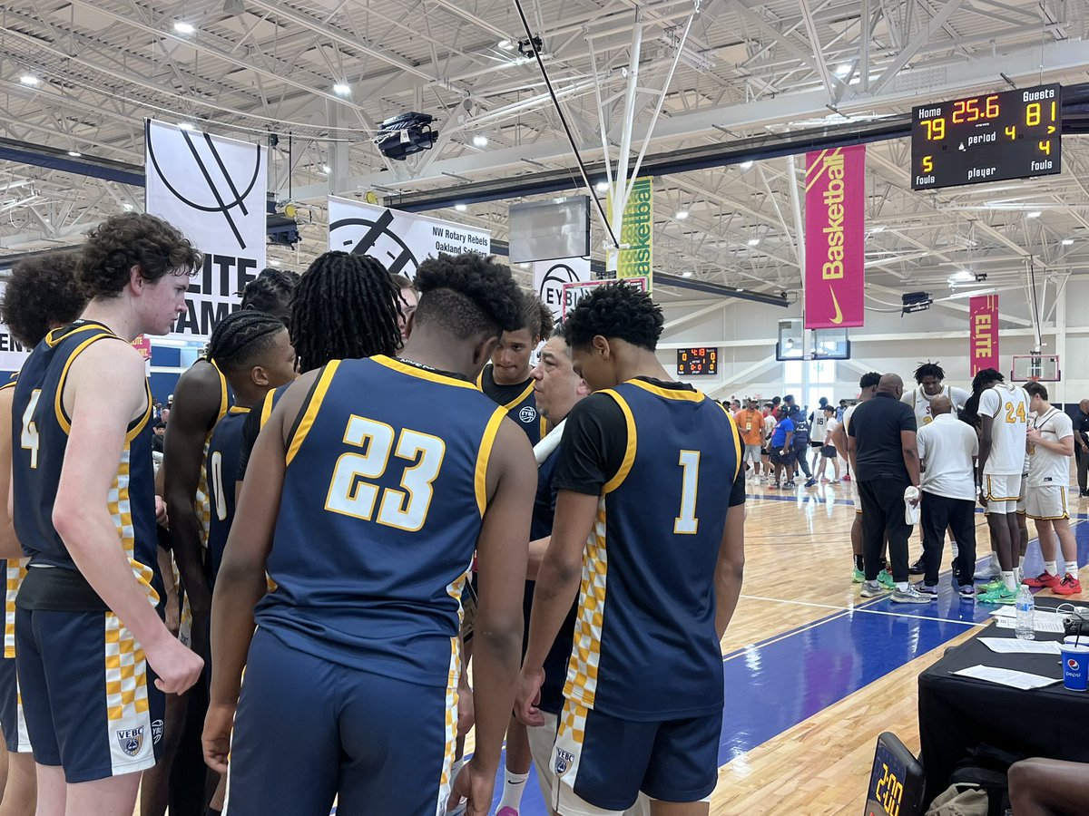 Proud of our Vegas Elite @VegasEliteHoops 17u EYBL going 3-0 this weekend in Memphis - Session One in the books — @NikeEYB @Hoopconcierge Still work to do……