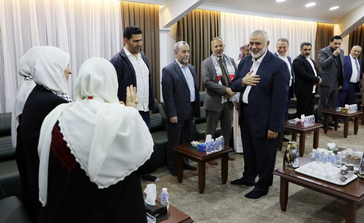 Hamas lideri İsmail Haniyeh, Ürdün Temsilciler Meclisi'nin bazı üyelerini ve tüzel kişileri İstanbul'da kabul etti. #FreePalestine #BoykotaDevam #KassamTugayları #TerorristIsraelboykot #TeroristNetenyahu #TeroristIsrael