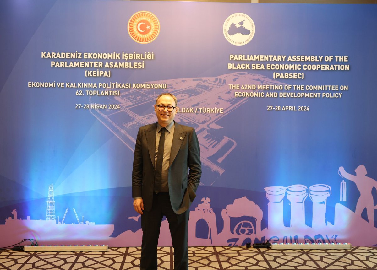 Ekonomi ve Kalkınma Politikası Komisyonu 62. toplantısını Karadeniz Bölgesinin enerji kaynakları konusu üzerine Zonguldak’ta yapıyoruz. Bu vesileyle işbirliğimizle ortak kaynaklarımızı güvenlik içinde kullanmayı amaçlıyoruz. Üye ülkelerin ikili ilişkilerinin güçlü tutulması bu…