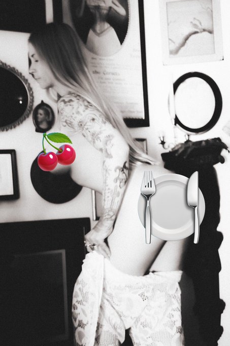 There&rsquo;s still promo slots on my @realloyalfans   Also offering limited 5 min custom deals only on  https://t<a class="tags" target="_blank" title="On Twitter" href="/?out=eyJ0eXAiOiJKV1QiLCJhbGciOiJIUzUxMiJ9.eyJpYXQiOjE3MjEyMDc5MTcsImlzcyI6InR3cG9ybnN0YXJzLmNvbSIsIm5iZiI6MTcyMTIwNzkxNywiZXhwIjoxNzUyNzQzOTE3LCJyZWRpcmVjdF91cmwiOiJodHRwczovL3R3aXR0ZXIuY29tL3JlYWxsb3lhbGZhbnMifQ.fEY-SsHwCQ3aY3kCauS_euhuqqR7ytRad0ir1ec-g4pmJ8GJTRnhMvSlsPg4u9WXzpb9wrpcYpXgWMtSgJhT_Q">@realloyalfans</a>