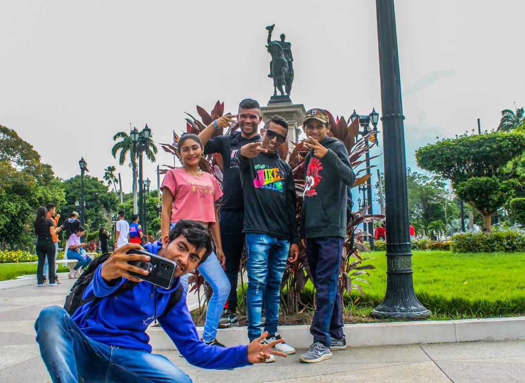 #28Abr Adolfo Jesús Pereira, responsable del 3er Vértice “Vamos a Divertirnos”, informó que por medio de la Ruta Iribarren Crepuscular, los jóvenes de Urdaneta participan en diversas actividades.