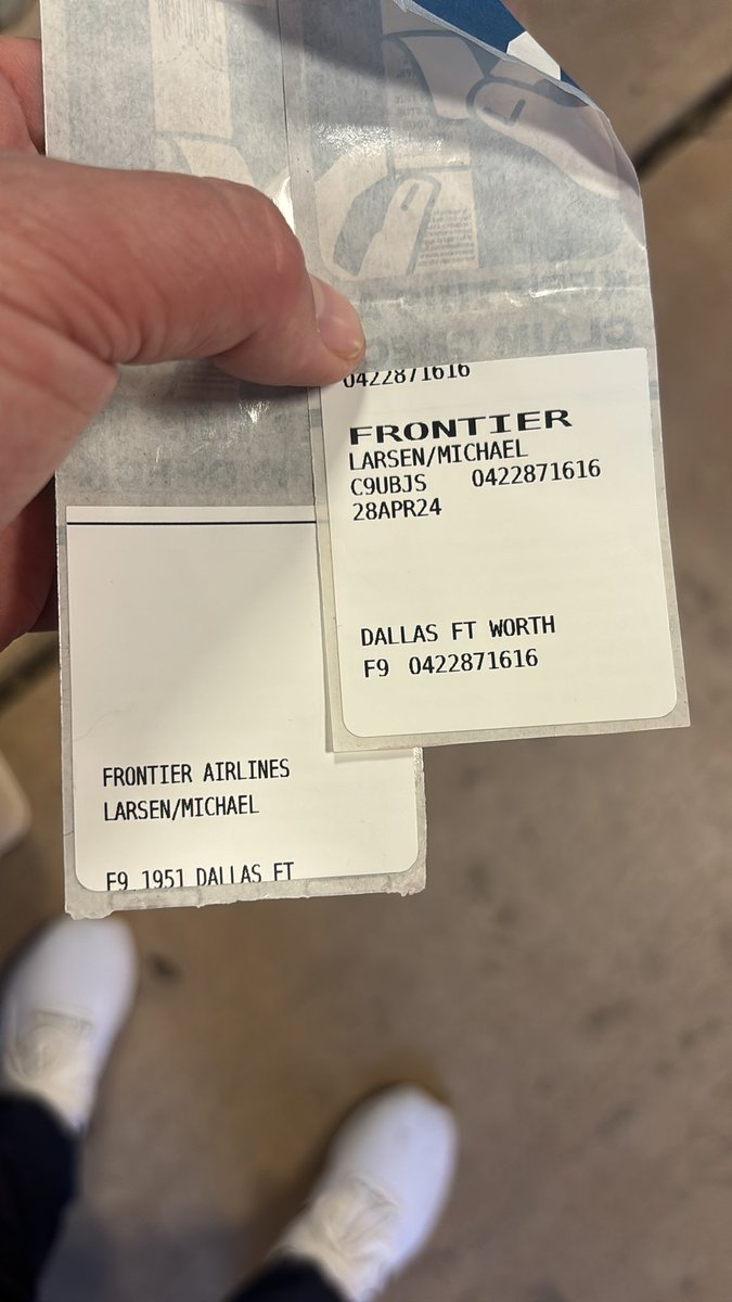 MikeLarsenUCF's tweet photo. @FlyFrontier how do I file a claim for my lost car seat? The online form says we checked no bags when I attempt to file it (we checked a regular bag and a car seat). 0422871616 is the number on the bag received. Car seat tag has no number. No one at bag office near E37 at DFW. https://t.co/D4XSbAVVAx