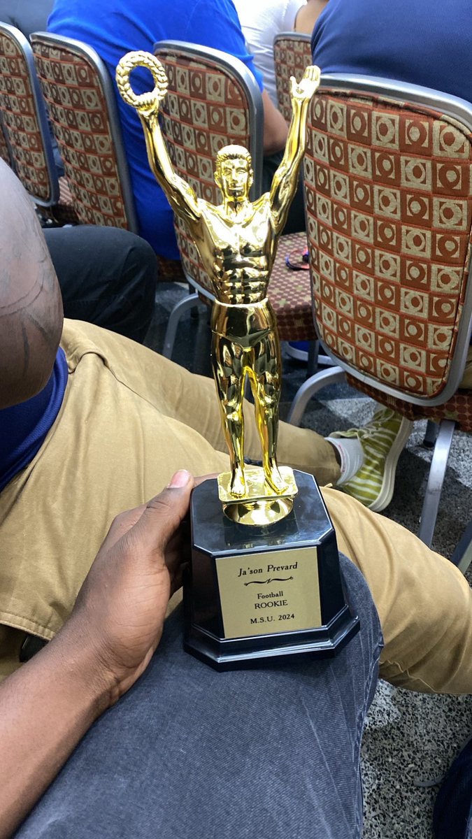 Want to give a shout out to my guyyyy. The Jersey native came to play for me at @ECP_Football ‼️ @PrevardJa CHANGED his recruits big time. Congrats to the FCS ALL AMERICAN AND ROOKIE OF THE YEAR at HBCU Morgan State. We are proud of you and the growth you been making. Excited to