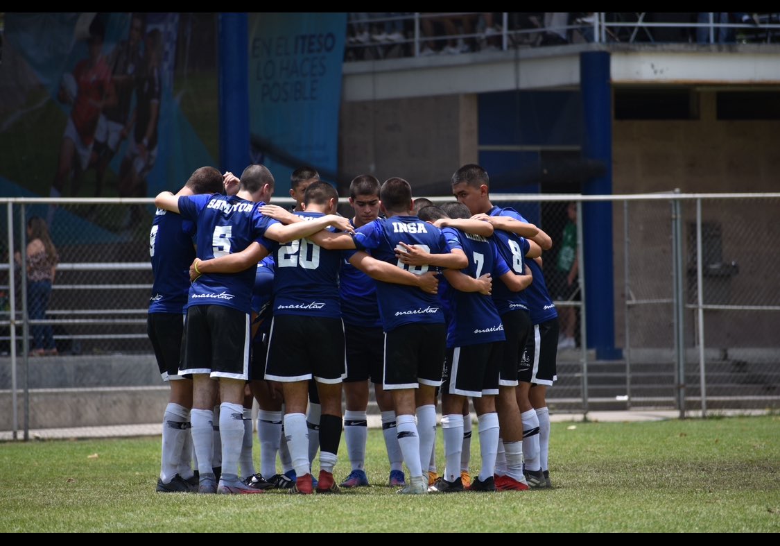 va por todos los que han luchado por conseguir este mismo sueño .