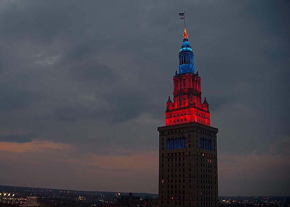 Terminal Tower CLE tweet media