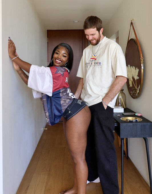 Watch GIRTHMASTERR 🇦🇺 .1%'s leaked NSFW photo on TwXstars