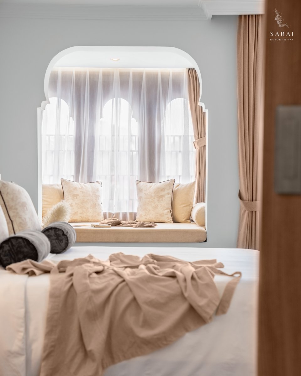 SaraiResort's tweet photo. tep into luxury and comfort in our exquisite 𝐃𝐞𝐥𝐮𝐱𝐞 𝐊𝐢𝐧𝐠 𝐖𝐢𝐭𝐡 𝐁𝐚𝐥𝐜𝐨𝐧𝐲. Experience elegance and tranquility with breathtaking views, plush amenities, and personalized service.
•
•
•
𝐁𝐨𝐨𝐤 𝐧𝐨𝐰: https://t.co/Tl9nhTWjez https://t.co/k0XyTflECv