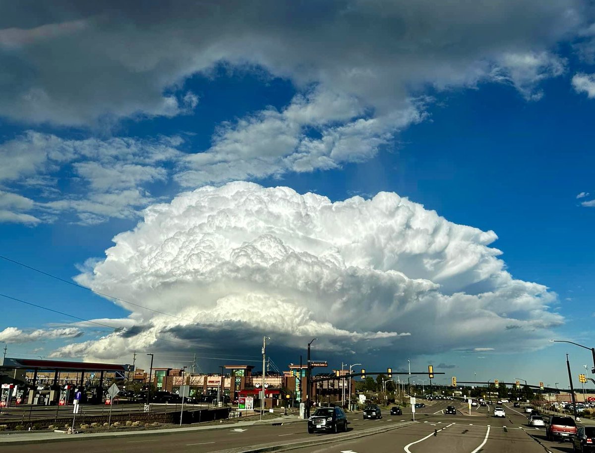 Storm cloud over Colorado Springs 
☁️☁️☁️ #COwx 

Thanks Jennifer Harris for sharing!