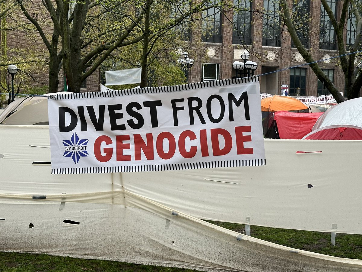 Something special is happening across the country, University students are leading anti-war/anti-genocide protests. Over 60 universities have students forming encampments to demand that our governments and institutions divest from Israel. (1/4)