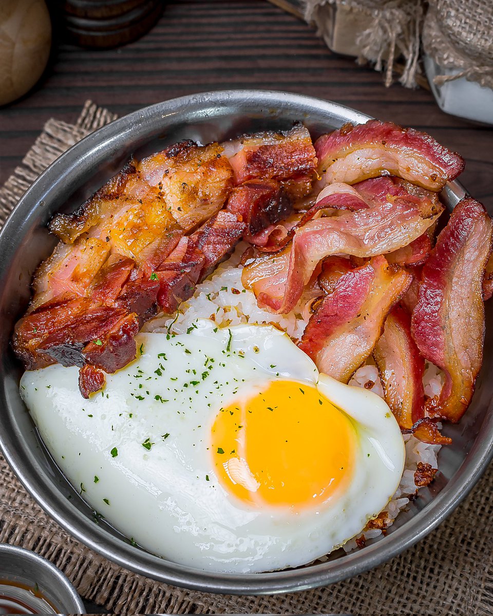 whattoeatph's tweet photo. Monday needs a heavy breakfast!

#whattoeatph https://t.co/vGZKwoHFMl