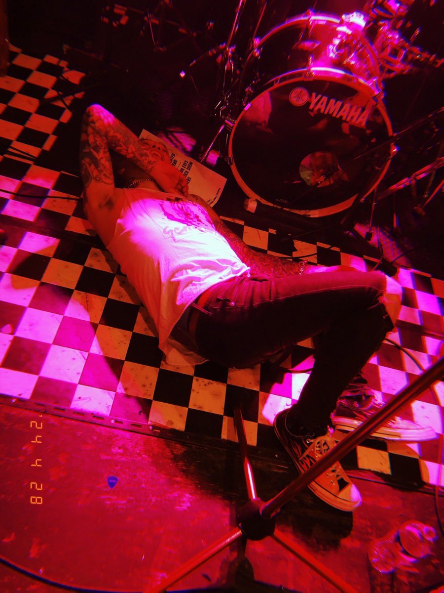 katy_dta's tweet image. 4/28(日)at RATHOLE
DONT TURN AWAY ONEMAN SHOW

アンコール1
99red balloons

アンコール2
Dancing with myself

アンコール3
I don't care

アンコール4
Radio outdated〜My hero(メドレー)

まじ余力なんて残らなかった🔥
魂焦がした凄い夜だった🔥
まじありがとう😊