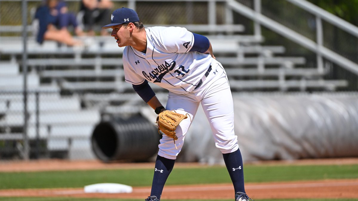 Tony Roca put on a pitching masterclass in the series finale against Stetson with seven strikeouts in a complete-game shutout to lead the Ospreys to a 2-0 victory on Sunday afternoon! 🗞️ >> bit.ly/3Wki9fY 📊 >> bit.ly/49WbwU6 #SWOOP
