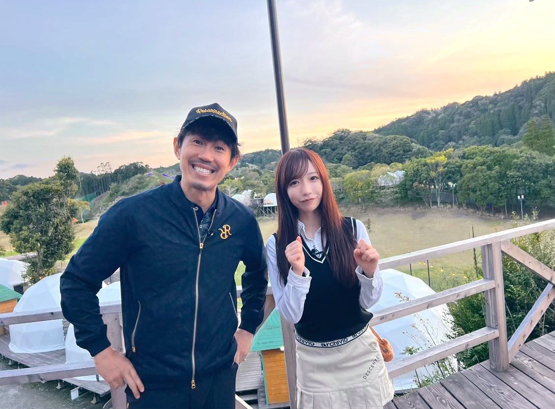 今夜22:30〜
CSスポーツライブ＋
新番組『ゴルフギア大戦』
が始まります📺

トータルテンボス大村さんと
石井良介プロと出演させて頂きます!

"忖度無し"が見どころ👾👾
ゴルフ好きの方ぜひ見て欲しい!
私のようなゴルフ初心者の方も
楽しめる内容なのでぜひみてください!
https://t.co/CLVXfurIgo https://t.co/JTMSLc5PKn