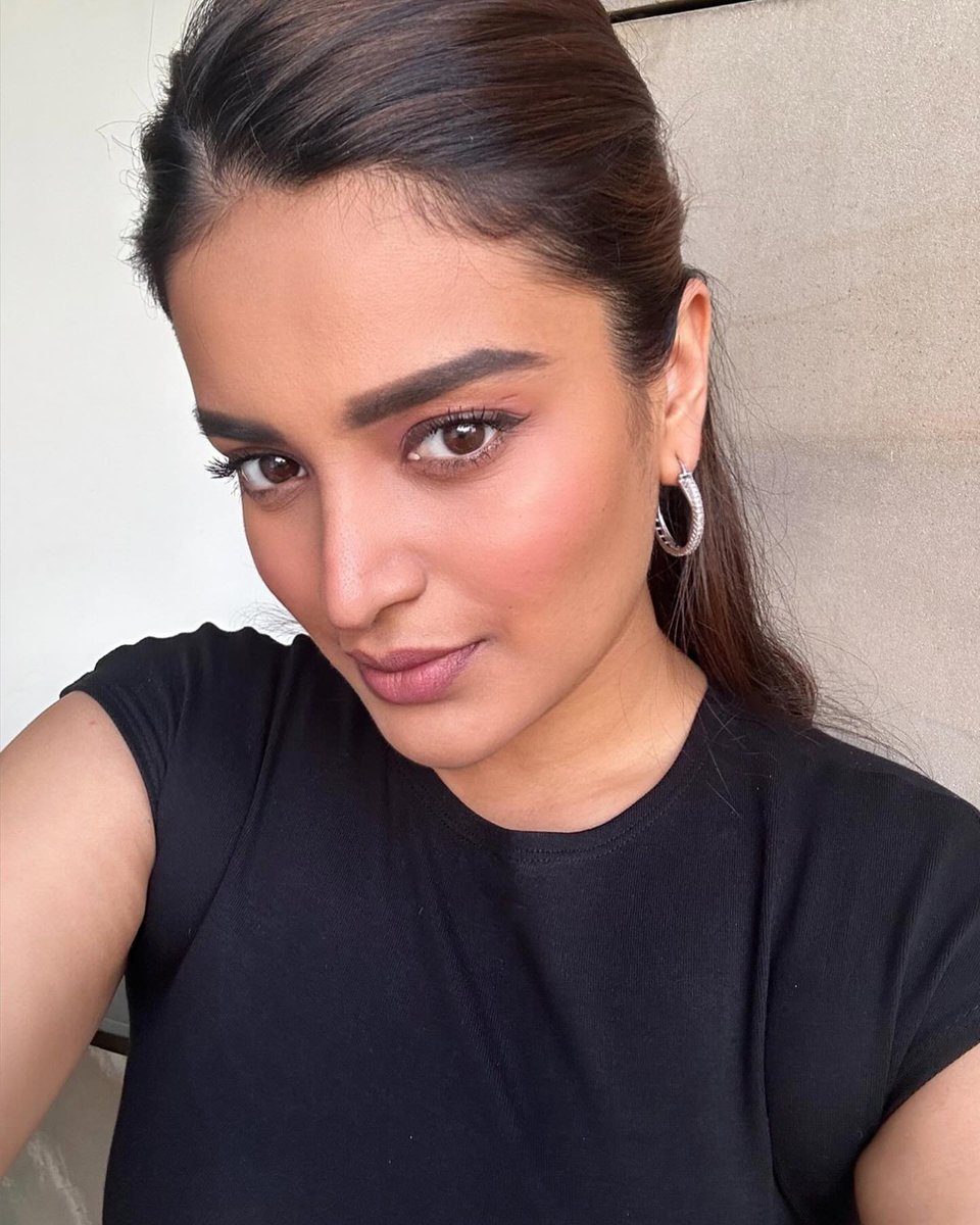 #NidhhiAgerwal