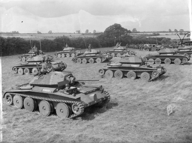 🇬🇧 Covenanter cruiser tanks of the British 9th Armored Division on lookout near Guisborough, Yorkshire, England, August 1941.
