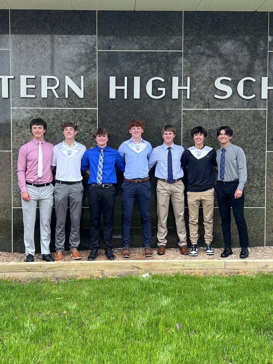 National Honor Society induction ceremony today. 
BCW BB was well represented by these student athletes. 
They should be proud of themselves to have earned this honor.  Outstanding young men on the field and in the classroom. 
#SQUAWKEM