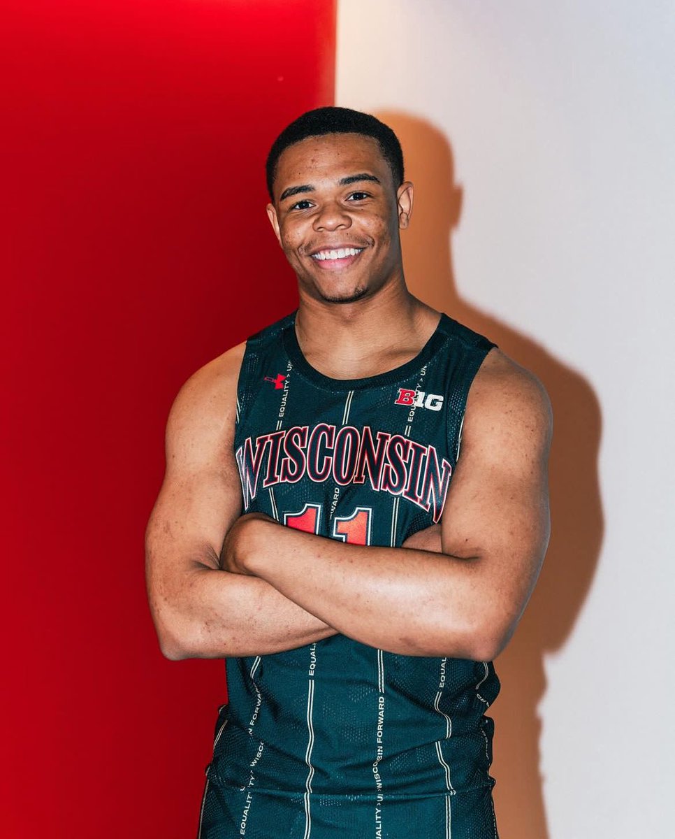 FAB44TV_'s tweet photo. The ink ✍🏾 is dry 4⭐️ transfer @lif3cam is taking his talents to the @bigten 6’3 guard signed with @BadgerMBB …2 seasons at UCA earning ASUN Freshman of the Year &amp; All-conference honors both yrs

As a Sophomore he averaged 
16.9 ppg 5 rpg 3 apg 1.5 spg  Hats off to @GregGard https://t.co/Oy4LrPkxB9