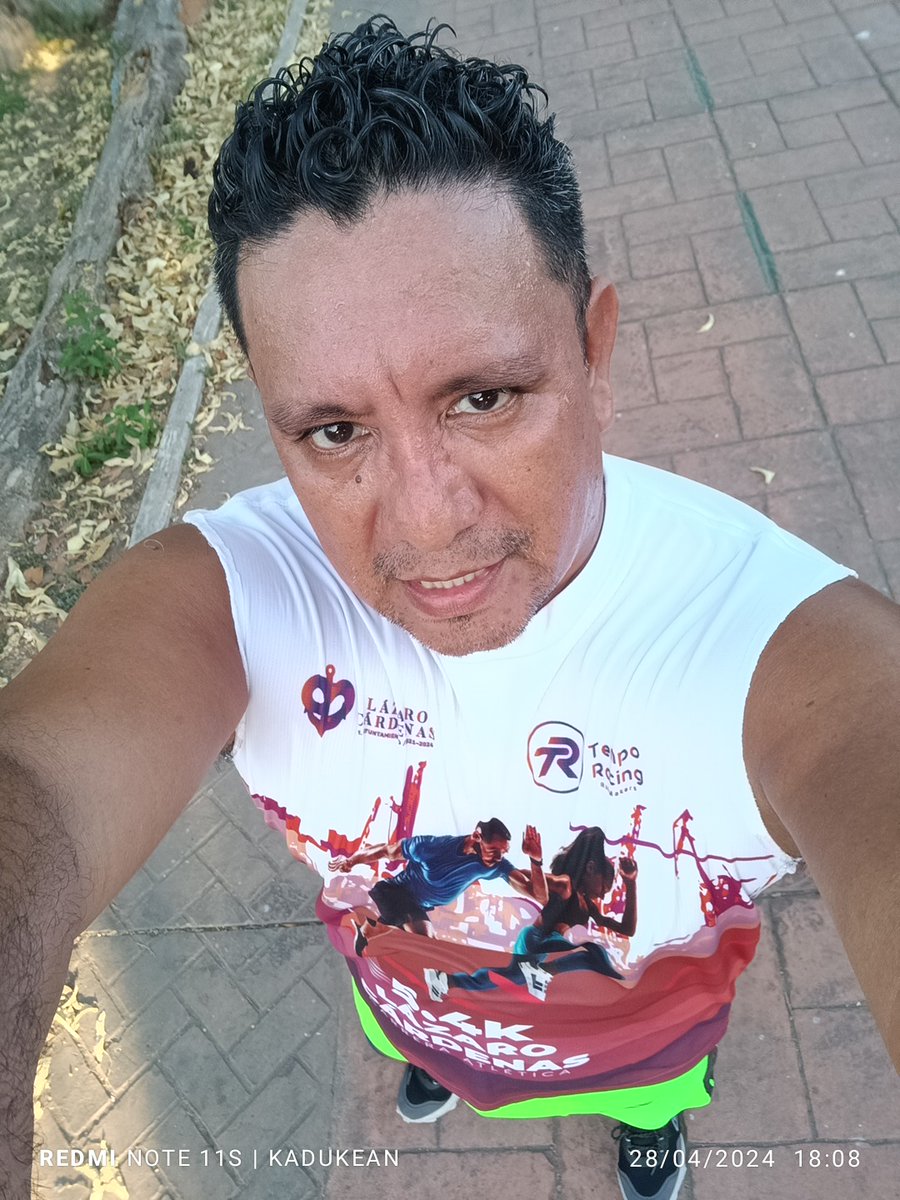 En movimiento que nuestro cuerpo lo ocupa... #ConTodoAmigos #LaLigaDeLaJusticiaRunners @ManicomioRunner @ComuniRunners @YogaWithCriss @ReyLoborebelion @Aca_Runners @BenMaluleke300 @CanalRunning @MeEncantaCorrer @TlatelolcoRun @urku_runas @pasion_running #runners #somosmaslocos