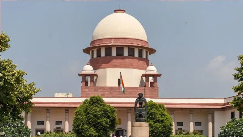 DDNewslive's tweet photo. Supreme Court to hear a petition urging for the postponement of the Institute of Chartered Accountants of India (ICAI) Chartered Accountancy (CA) exams.

#caexams #SupremeCourt https://t.co/8jBK3iN6LY