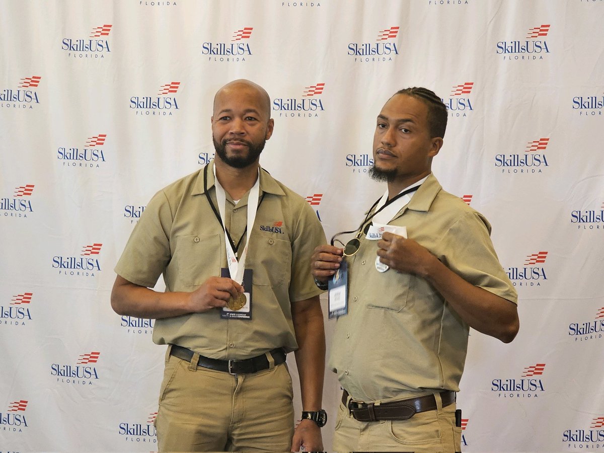 Douglas Edwards tweet media