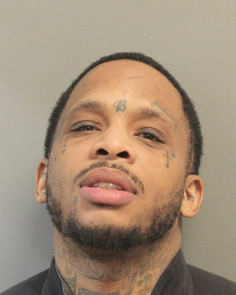 WANTED: Richard Taplin is charged with murder in the fatal shooting of his sister at 8100 MLK Blvd. last night (Saturday, April 27).

TIPS: Call HPD Homicide at 713-308-3600 or @CrimeStopHOU at 713-222-TIPS for a reward up to $5k.

More Info: loom.ly/CfKllrA

#HouNews