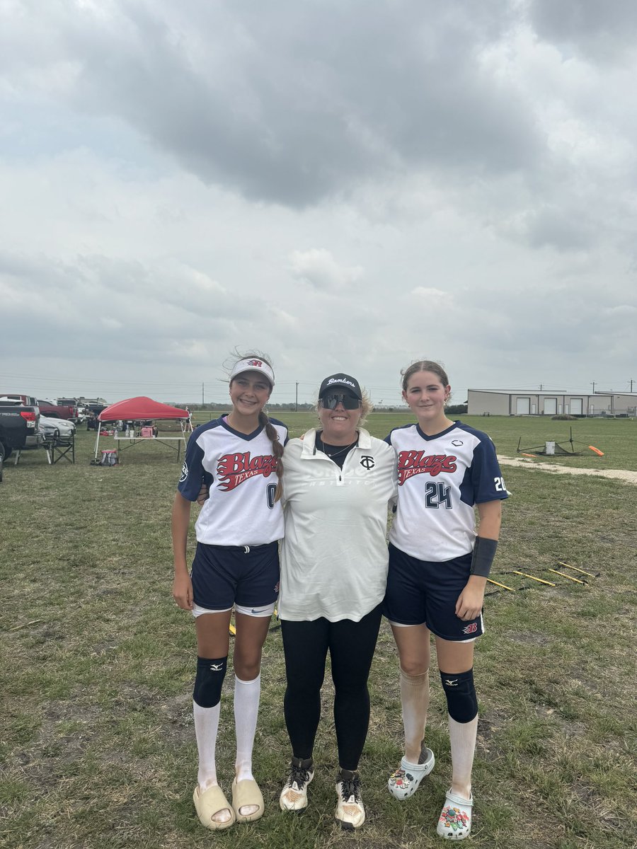 Becca Halliburton tweet media