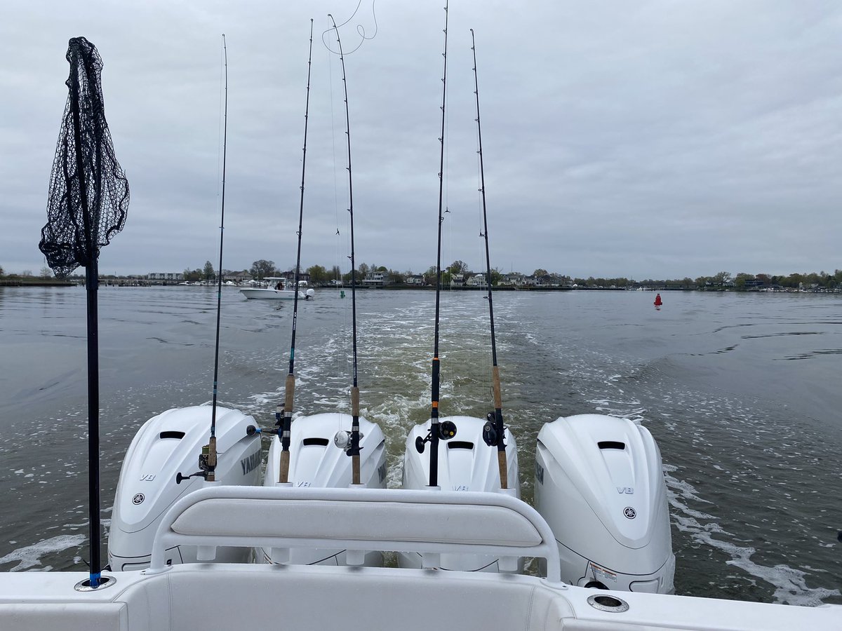 CoachJeffGallo's tweet photo. Great Day on the Water with some @MUHawksFB Alumni &amp; Friends!  HAWKS Catch the Big Fish!  
Shoutout @wfwmgmt with the Big Time Boat! 
#FlyHawks #FishHawks #CampusLife
Ⓜ️🦅🎣🔥 https://t.co/CZWQk2rAFk