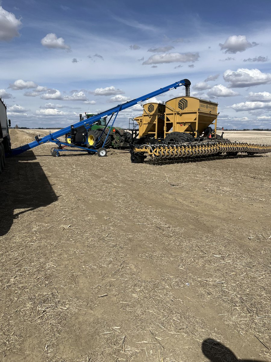 Peas are in the ground. Just getting ready to roll in our registered Tracker wheat. <a href="/canterraseeds/">CANTERRA SEEDS</a> <a href="/BrianABCS/">Brian Kennedy🧢</a> <a href="/PCEfarmSALES/">PEACE COUNTRY EQUIPMENT</a>
