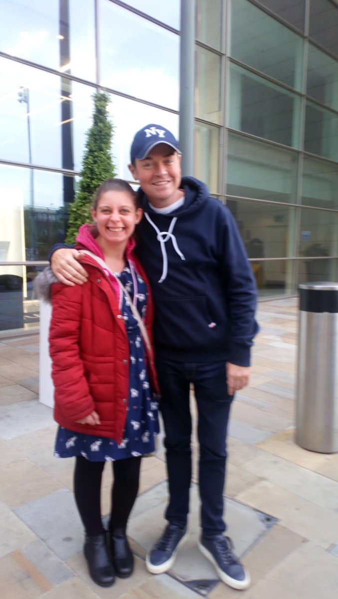 Throwback photos from 5 years ago today. Standing at stage door with my friend Gemma @Malteasersrock waiting to see @StephenMulhern after we sat in the audience with my mum too @PsychicThoughts watching Rolling In It @RollingInItITV at Dock 10, MediaCityUk, Salford. Down in…