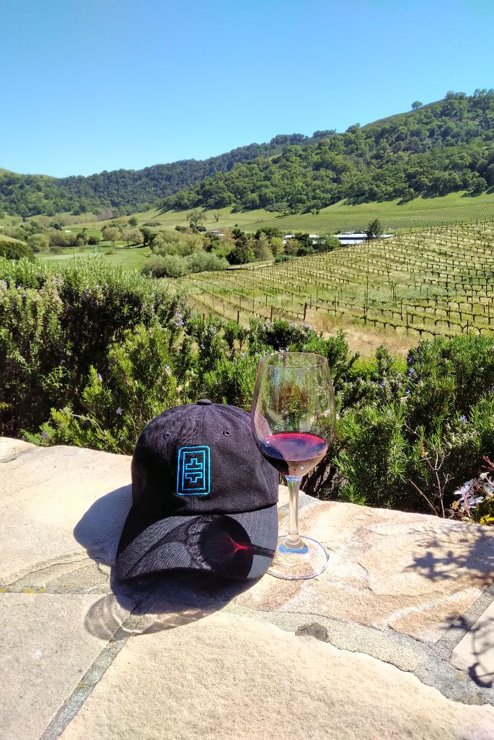 Experience the exquisite blend of Tempranillo complemented by THETA and its reward-ing staking opportunities. Sit back stake your assets & revel in the everyday while @thetanetwork delivers an array of AI, video, and blockchain contracts. Truly an extraordinary era to embrace!