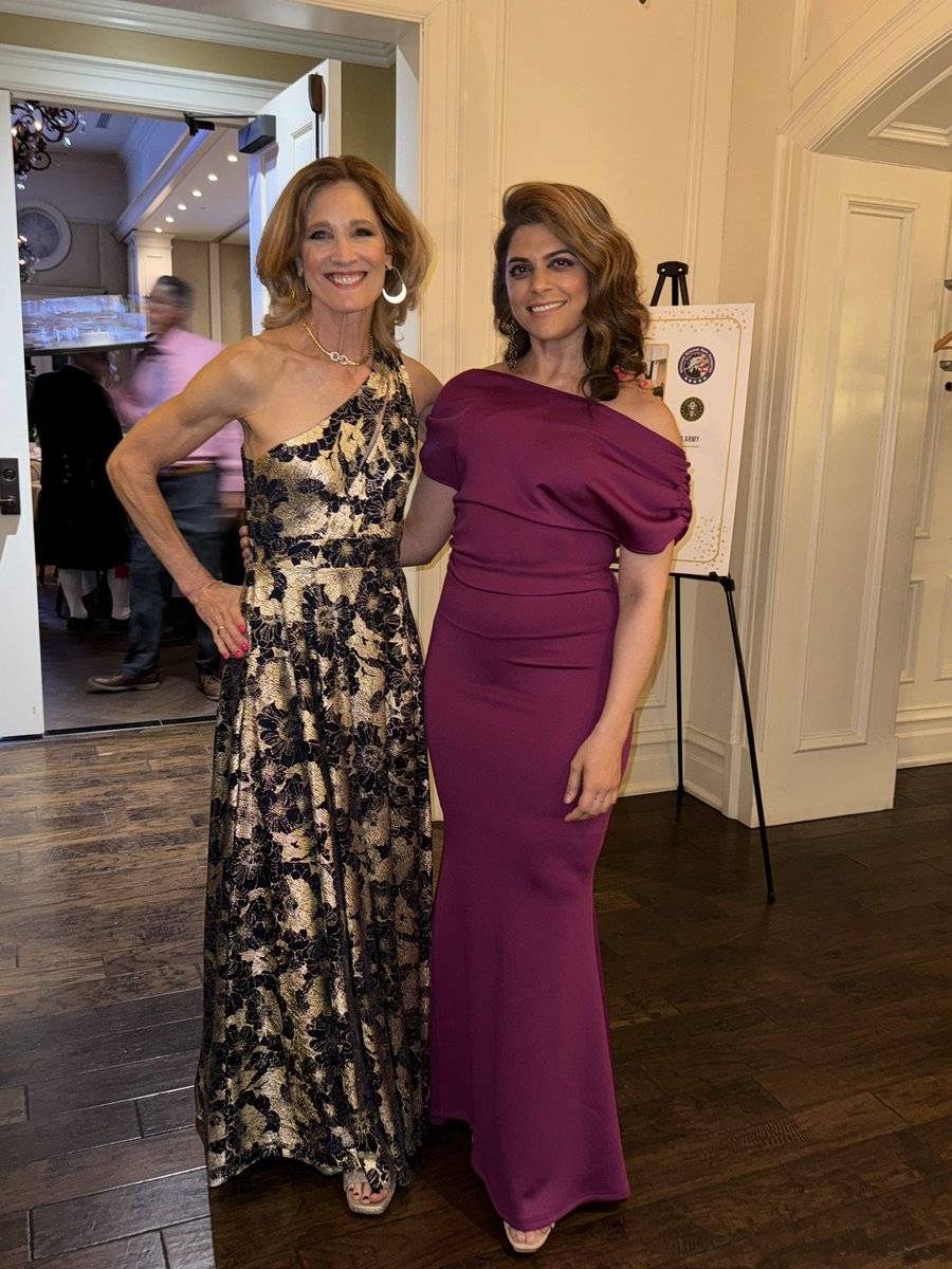 Aisha Khan tweet media