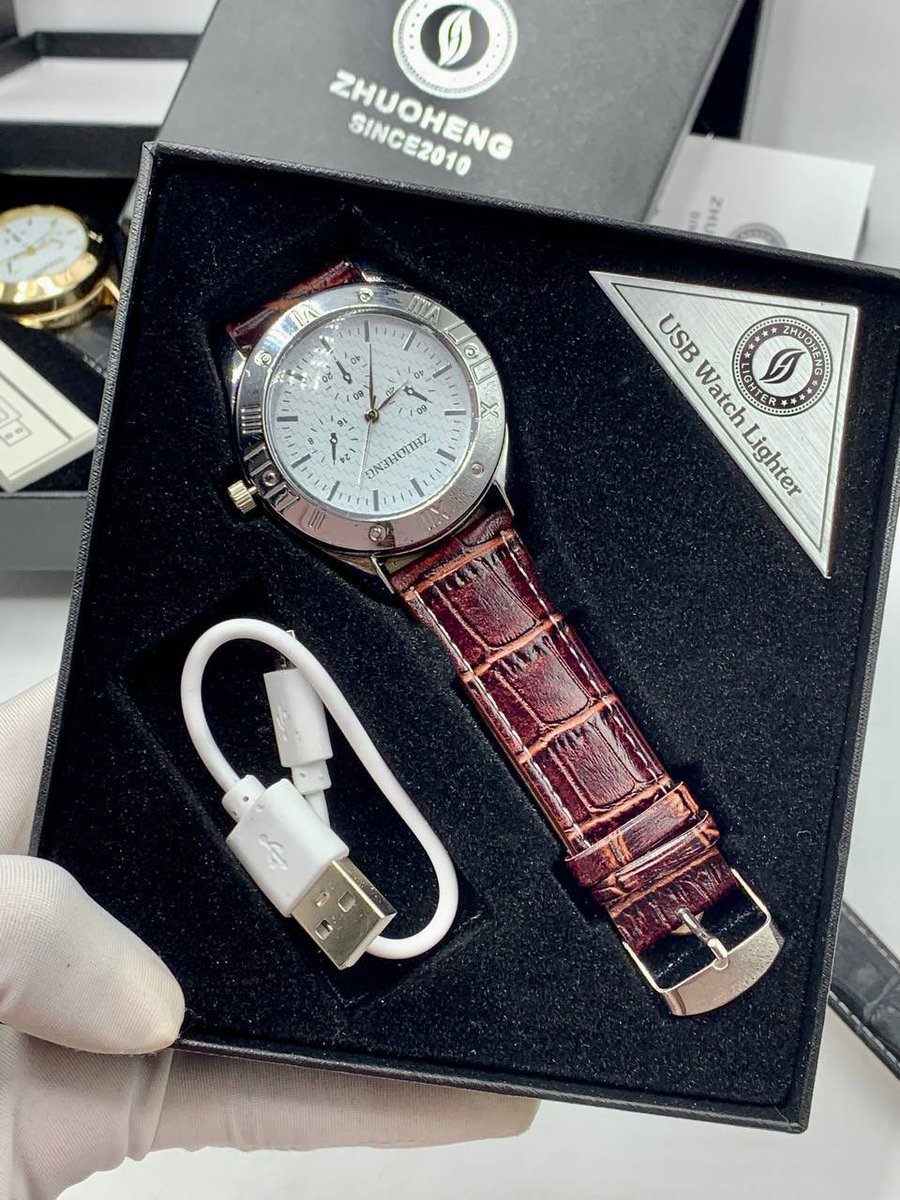 pAnDas_co's tweet photo. Smokers watch🔥

Before 🏷️N27,000
Now 🏷️N21,500

Fully Packaged as seen✅
Worldwide shipping 

To Shop🛍️
Send a DM or click on link in bio

#NightMarketWithDammyB 
#pagesbydamicommerce 
#EasterSales
#Easternightmarket
#Flutterwavecommerce
#Easterfunfair https://t.co/NnDLcMcUQp