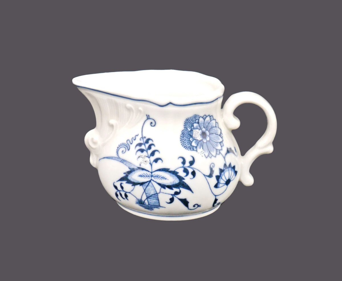 Blue Danube mini creamer jug made in Japan. etsy.me/4dj1yyR via @Etsy #BuyfromGroovy #antiqueshop #tabledecor #tableware #dinnerware #bluewhitedishes #teatime #coffeetime #BlueDanube #BlueDanubeJapan #EtsySellers