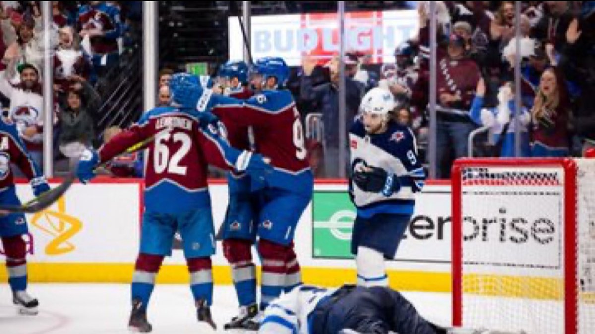 cmrobbinz's tweet photo. CHUGGA CHUGGA CHU CHU!
Fatty hatty!!!! 🧢🧢🧢
#GoAvsGo
#stanleycupplayoffs
#becauseitsthecup https://t.co/qOMWJNQ8V0