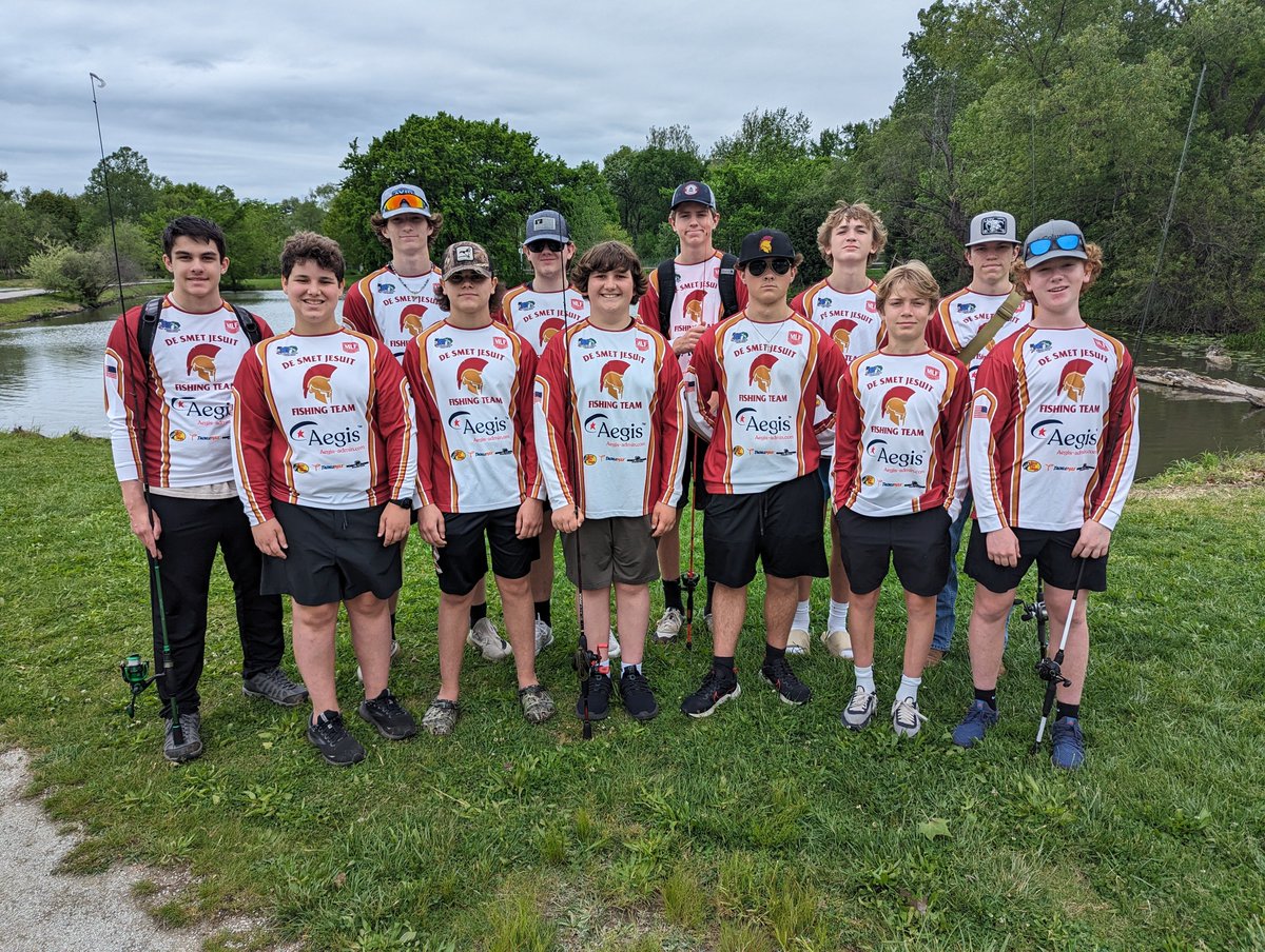 Inclement weather canceled Table Rock but our bank fishing Spartans beat Marquette. De Smet 1 dominated, catching 39 fish! Kevin Dolan ‘27 had the big bass, Jack Howard ‘27 the big trout, and Team 2’s Tony Zoia ‘27 and Caleb Schreckenberg ‘27 tied for big bluegill <a href="/DeSmetJesuitHS/">De Smet Jesuit</a>