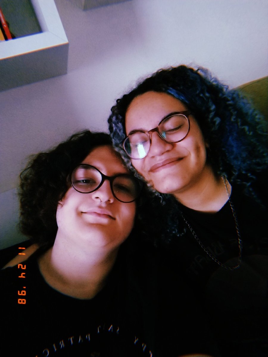 fangsbrum's tweet photo. primeira foto e "última" foto https://t.co/I0kECgqsEX