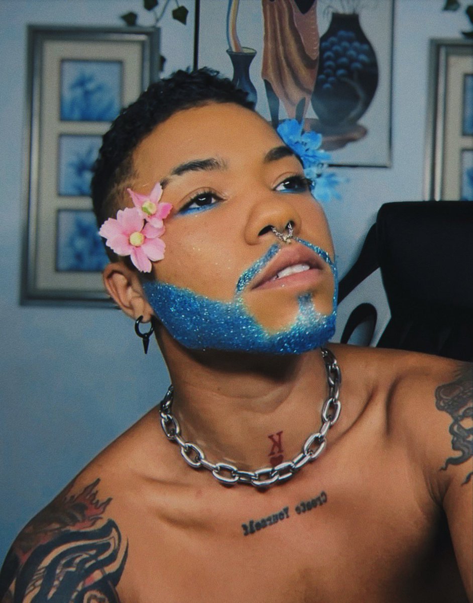 Flower Boy 💅🏾🌸🌻