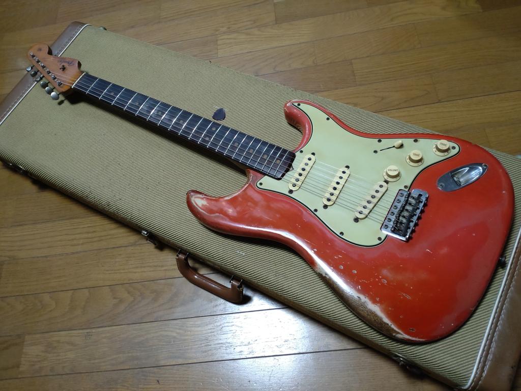 KHidaka5's tweet photo. ストラト好きなくせに、後にも先にもFenderってこれしか買った事無いってことに気付く今日このごろ!!
フェンジャパなら1本買ったけど、Fenderと言えるのかどうか??
#MyFirstFender https://t.co/DGQNxnAxCO